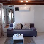 Studio Makala Apartment
