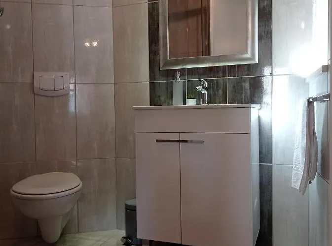 马卡拉一室公寓 特罗吉尔